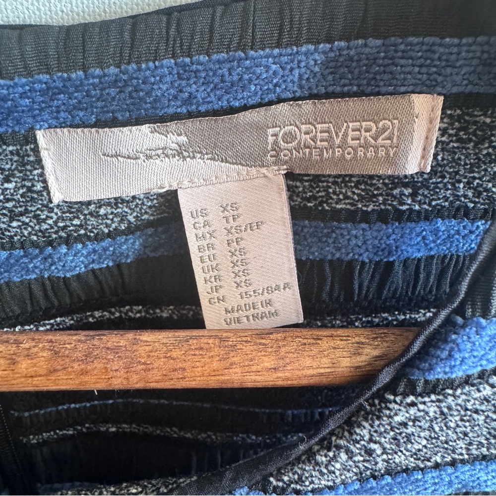 Forever 21 Blue & Black Striped Sleeveless Fit and Flare Pleated Dress Size XS - Picture 9 of 12